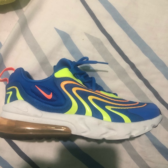 Nike 270 react - Picture 1 of 3